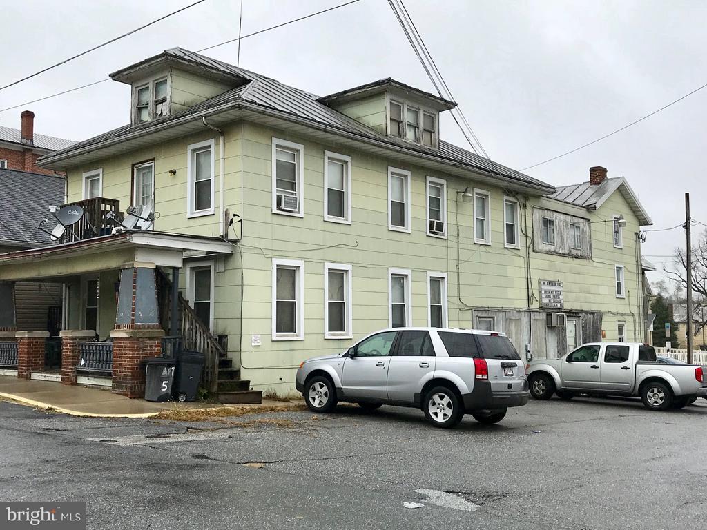 5 E ELGER STREET Maryland and Pennsylvania Home Listings - Long and Foster Real Estate Inc. Maryland and Pennsylvania Real Estate