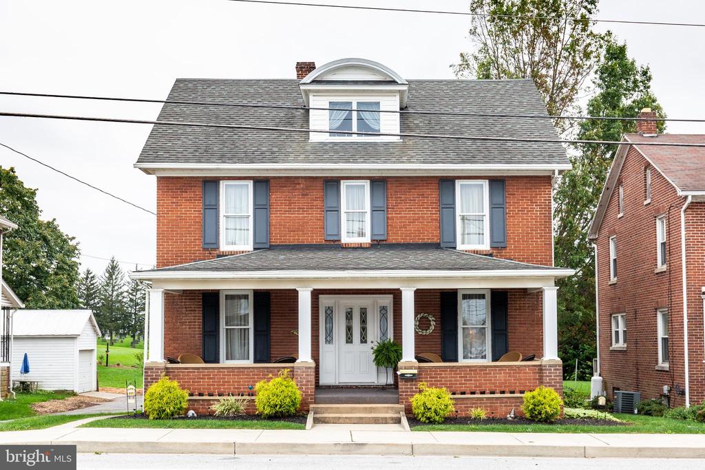81 YORK STREET Maryland and Pennsylvania Home Listings - Long and Foster Real Estate Inc. Maryland and Pennsylvania Real Estate