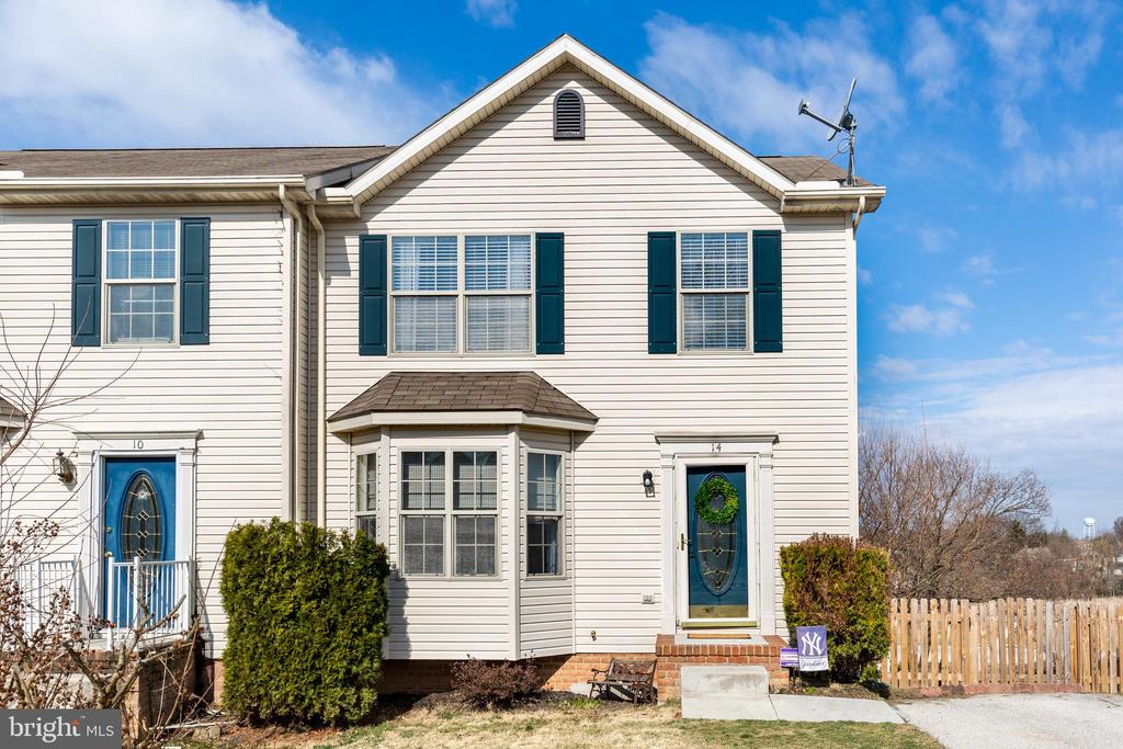 14 WAGNER DRIVE Maryland and Pennsylvania Home Listings - Long and Foster Real Estate Inc. Maryland and Pennsylvania Real Estate
